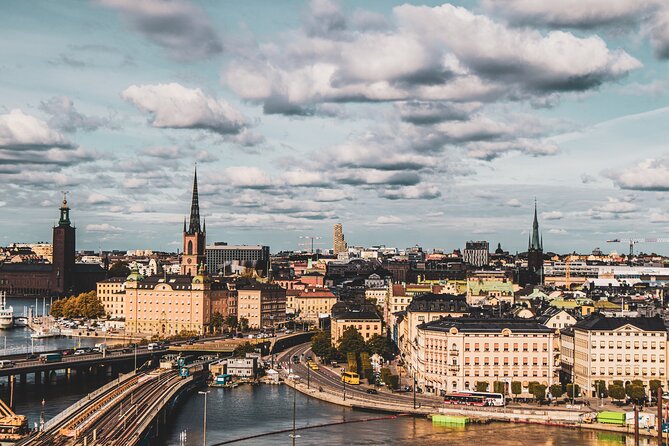 Stockholm: Old Town and City Guided Walking Tour - Royal opera, Gustav Adolf, and Sweden’s political center