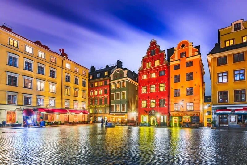 Stockholm: Old Town Historical Walking Tour - Cobblestones, lanes, and the older side of Stockholm