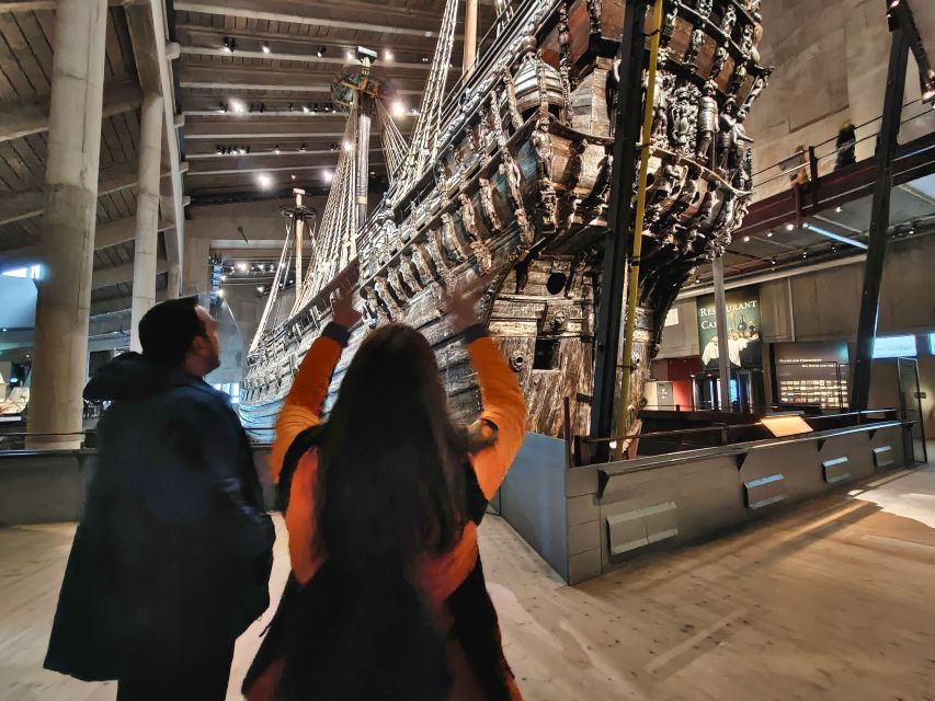 Stockholm: Old Town Walking Tour w/ Vasa Museum & Boat Ride - Stortorget and the stories behind Gamla Stan