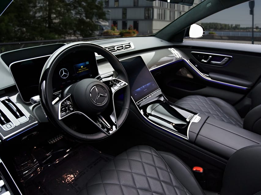 Stockholm- Private transfer to/from Arlanda Airport and city - The Driver Experience and Personal Help