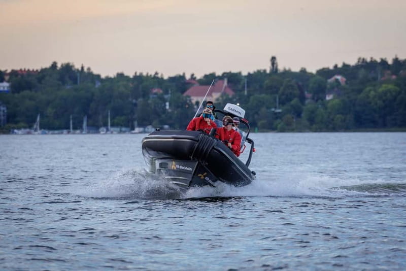 Stockholm: RIB Speed boat tour incl. island visit - The RIB ride through Stockholm’s outer islands