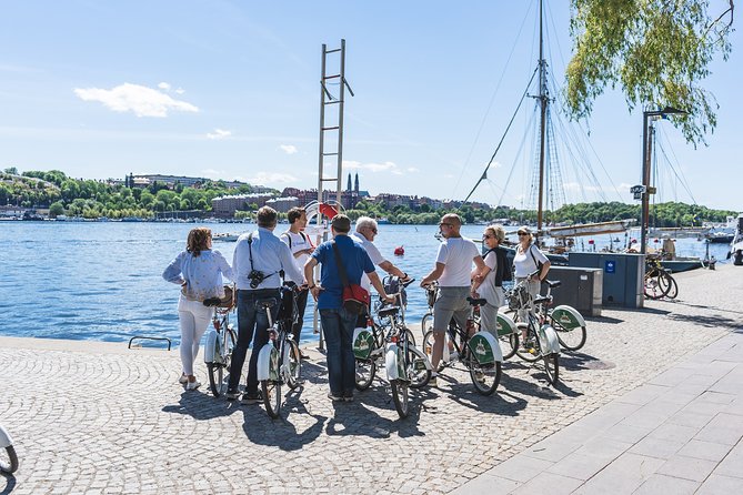 Stockholm’s Urban Treasures Private Bike Tour - The Royal Palace and the end of the ride