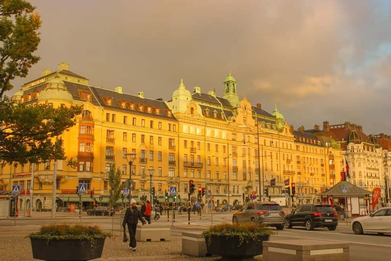 Stockholm: Scandinavian Architecture & Design Ostermalm Tour - How the guides shape the experience