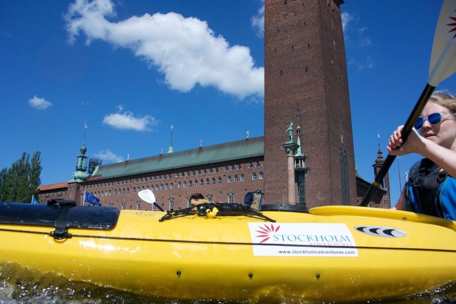 Stockholm: Self Guided Kayak Adventure - Getting comfortable in the kayak
