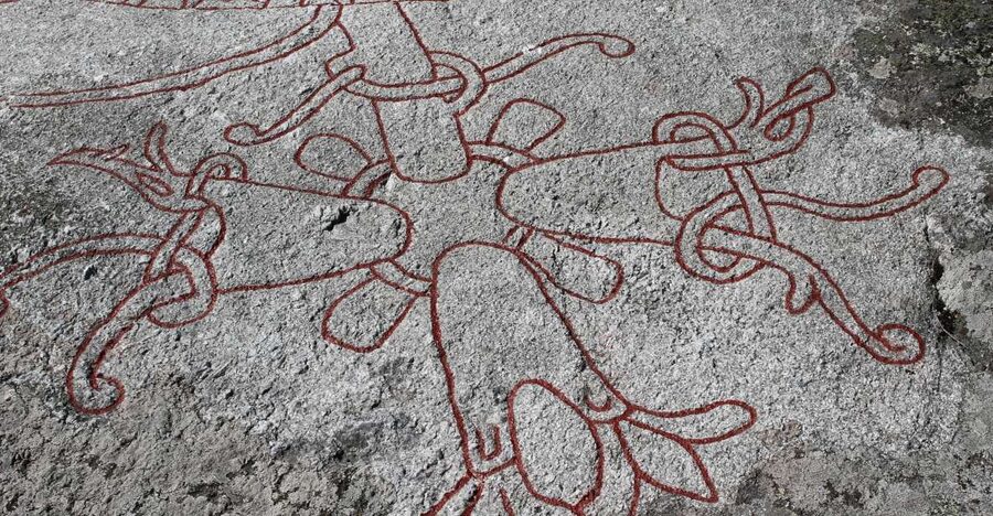 Stockholm: Sigtuna and Uppsala Viking History Day Tour - Gamla Uppsala and the Royal Mounds