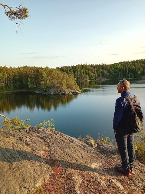 Stockholm: Sunset Hike in Tyresta National Park with Meal - A lakeside Swedish meal halfway through