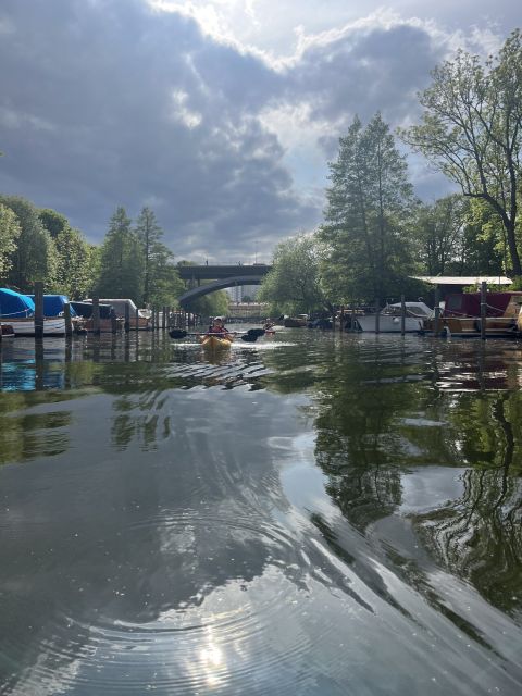 Stockholm: Sunset Kayak Tour in the City + Swedish Fika - What to bring for a comfortable evening