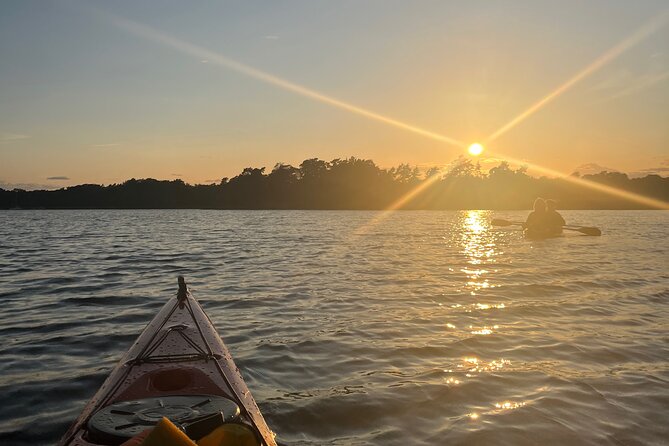 Sunset Kayak Tour in the Stockholm Archipelago + Swedish Fika - Basic kayak instruction before the route
