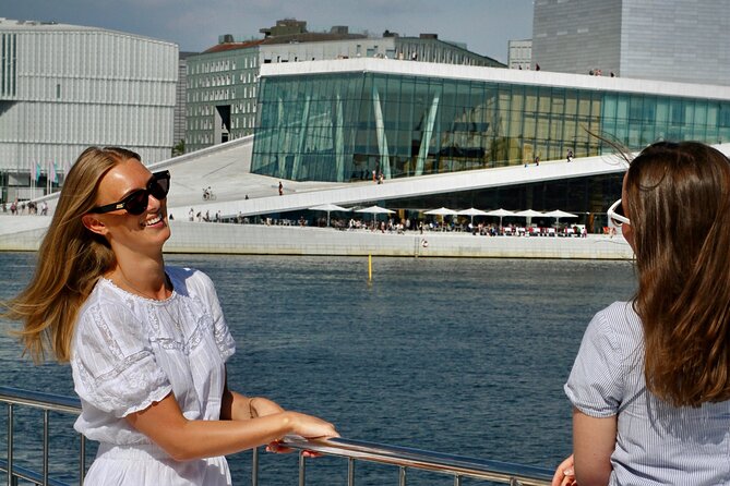 Sustainable Cruise in Oslofjord with audioguiding - City Hall, Akershus Fortress, and Oslo’s public face