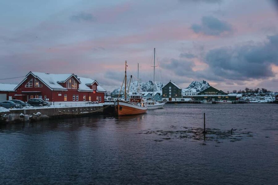 Svolvær: Lofoten Scenic Sightseeing Tour: Half day tour - Henningsvær and the Venice of Lofoten