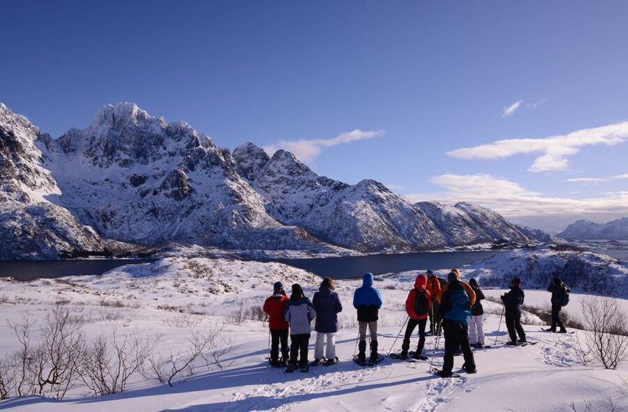 Svolvær: Snowshoe Nature Explorer - Starting beside Svolvær’s harbour