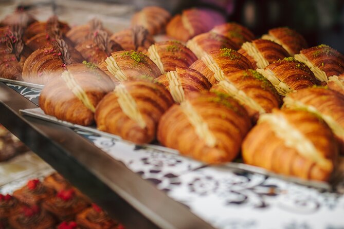 The Foodie Tour of Copenhagen - Courtyards, beer, and the walk toward Nyhavn