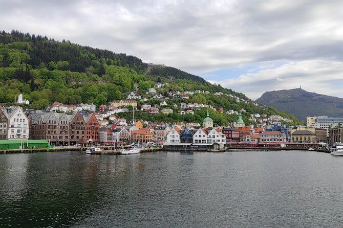 The influence of Bergen in Norway's development, city tour - Bryggen and the Hanseatic merchants