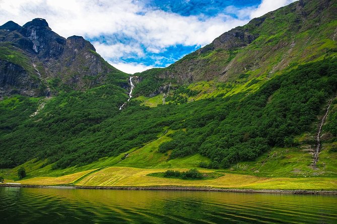 The Scenic Roadtrip, Oslo to Bergen via Flam & the Fjords - Who should book this experience?