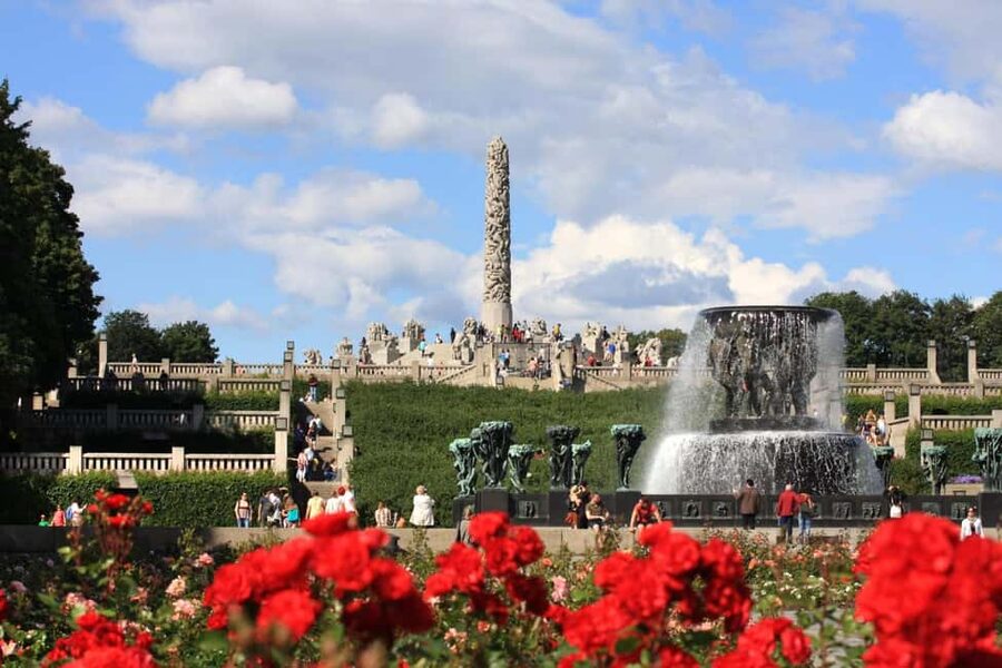 The Vigeland Park in Oslo: Insta-Perfect Walk with a Local - Making the most of your 90 minutes