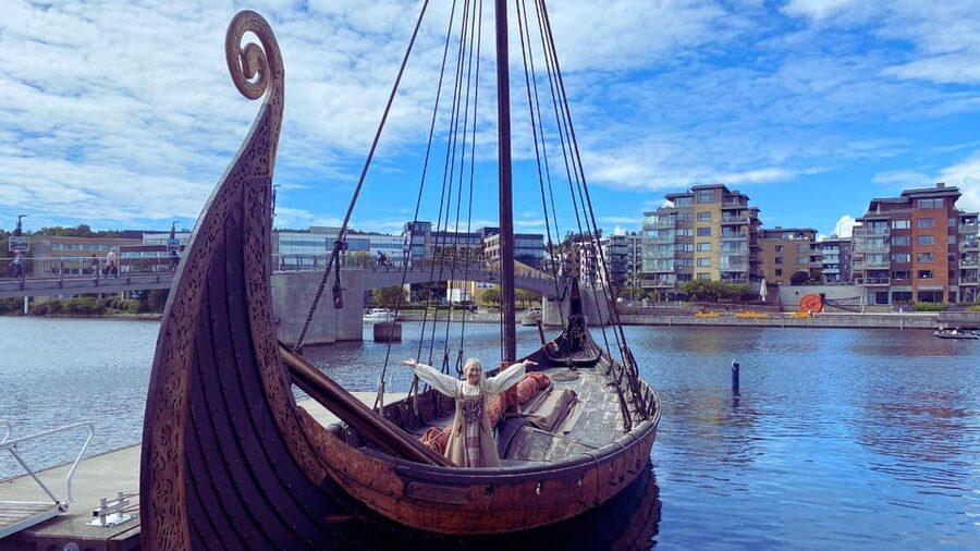 Tønsberg: Walk with a Viking - Guided Tour - Tønsberg’s founding stories and Viking setting