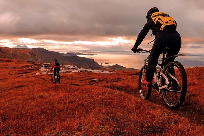 Trail challenge with electric mountainbike - Leaving Bodø harbor by electric mountain bike