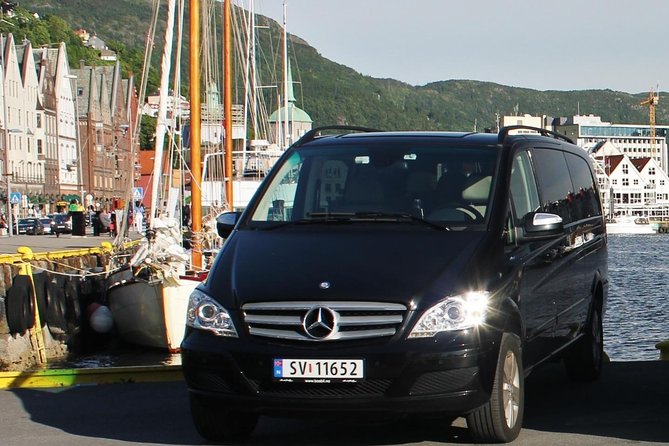 TRANSFER, STANDARD, 1-7 PAX: Bergen airport transfer - What the private vehicle means for your group