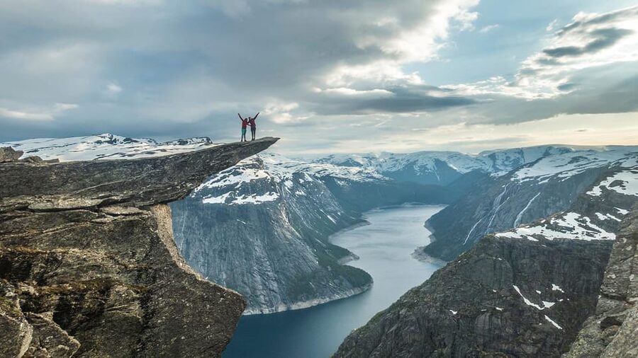Trolltunga: Trolltunga Sunset Glamping - Who should book this experience