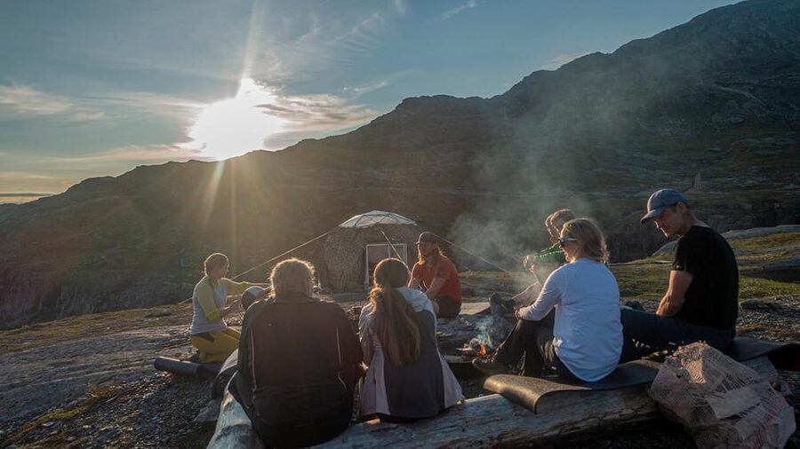 Trolltunga: Trolltunga Sunset Glamping - Arriving at the dome camp before Trolltunga