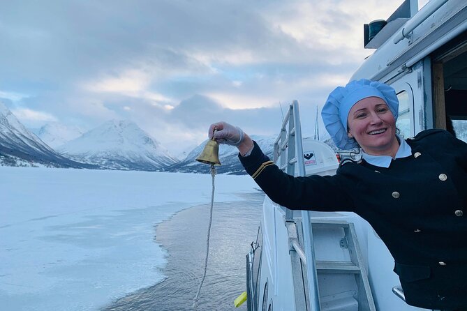 Tromsø: Arctic Fjord Cruise & Fishing Experience - Watching for eagles, dolphins, and Arctic wildlife