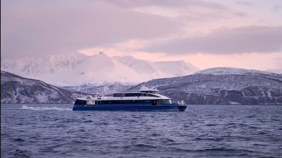 Tromsø: Arctic Fjord Cruise in Polar Landscapes - A Gentle Way to Learn Tromsø’s Story