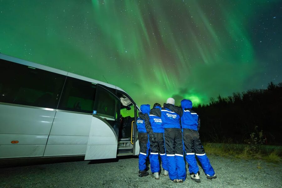 Tromsø: Aurora Borealis, Campfire, Hot Meal, Arctic Tour - From Tromsø harbor to the first clear patch