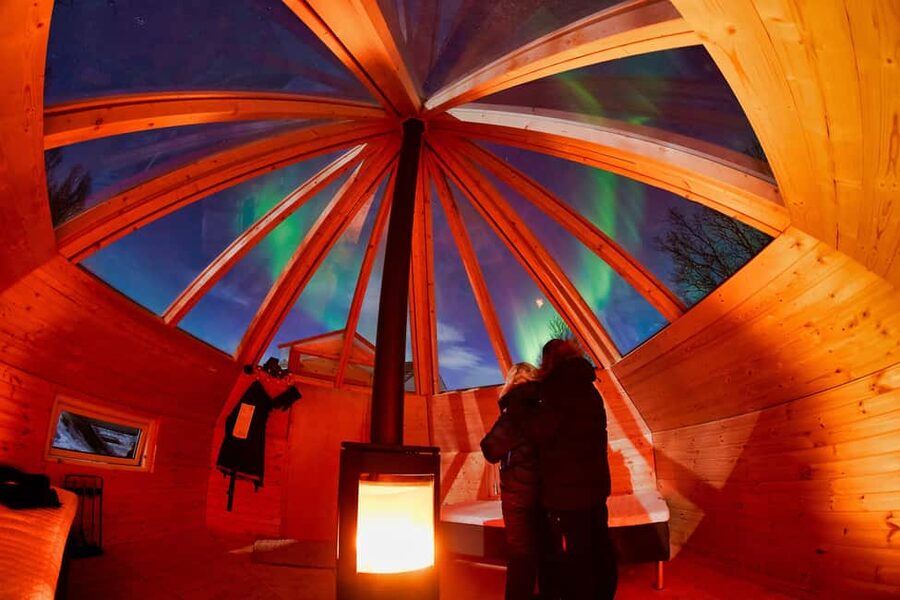 Tromsø: Aurora Crystal Lavvo Overnight Stay with Activities - A glass lavvo beside the Lyngen Alps