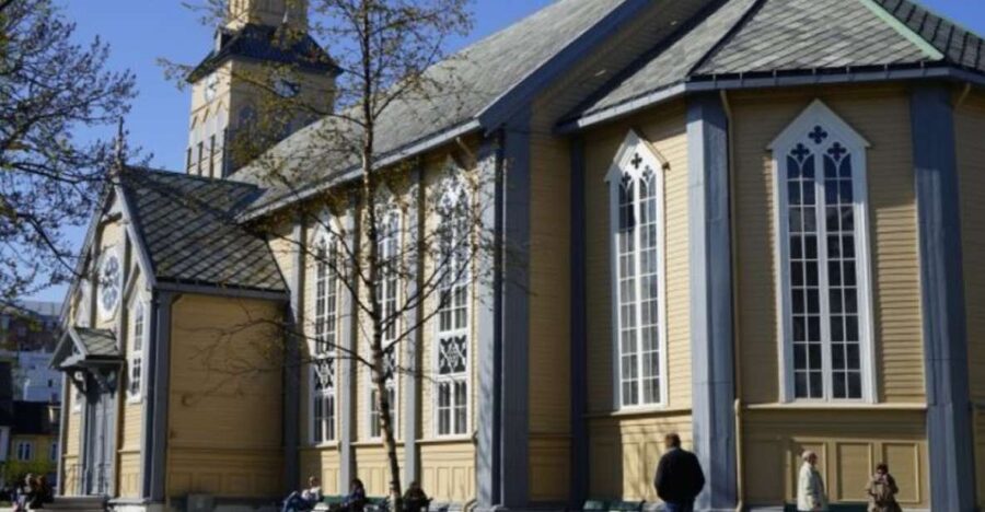 Tromso: City Highlights Guided Walking Tour - The Polar Museum and Skansen district