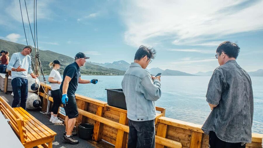 Tromsø: Fjord Fishing Cruise - Booking details worth keeping in mind