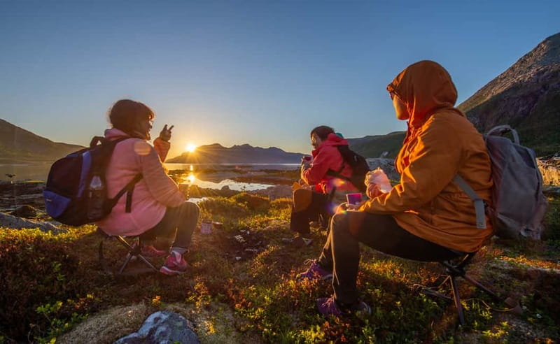 Tromsø: Midnight Sun Hike in the wilderness - An easy climb with wide views