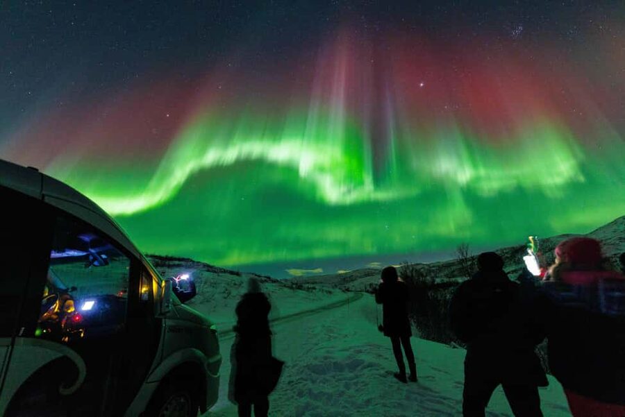 Tromsø: Northern Lights Chase with Free Photos - Who should book this Tromsø aurora chase?
