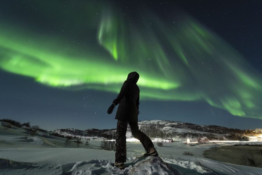 Tromso: Northern Lights Chase with Photo Package Included - Photography help and the included photos