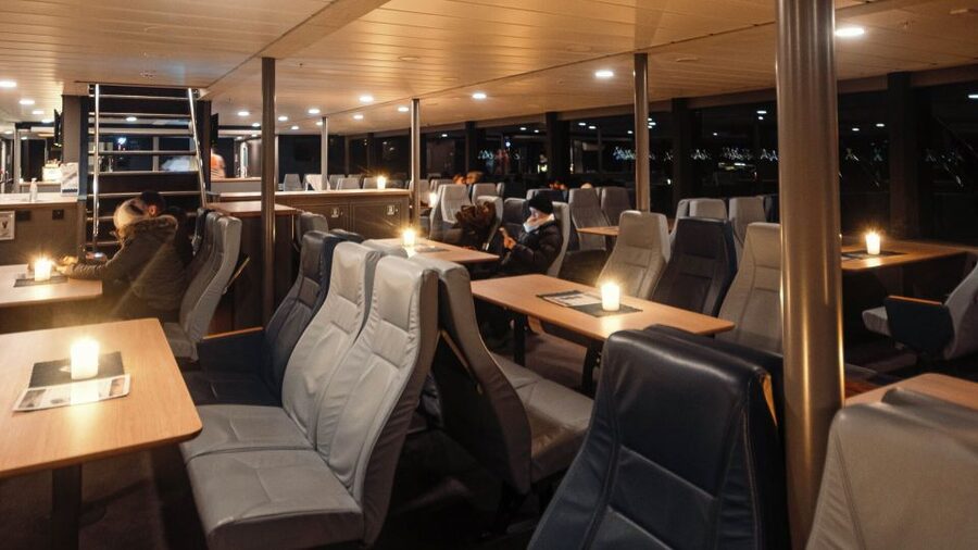 Tromsø: Northern Lights Cruise with 2nd Chance Guarantee - What the guides add to the evening