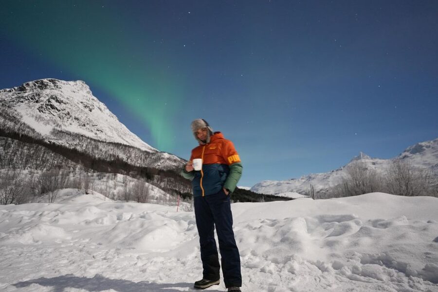 Tromsø: Northern Lights Minibus Small Private Tour Group - Key points to know before booking