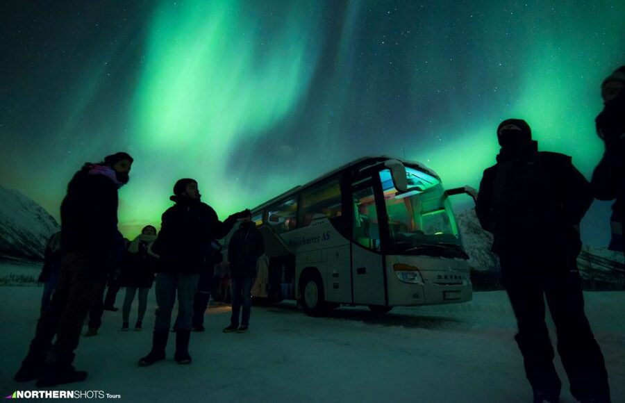 Tromso: Northern Lights Photography Tour by Bus (or miniBus) - The science behind the green glow
