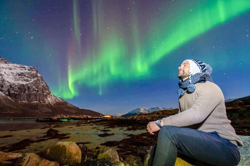 Tromsø: Northern Lights Safari - A Moving Route Toward Skibotn and Finland