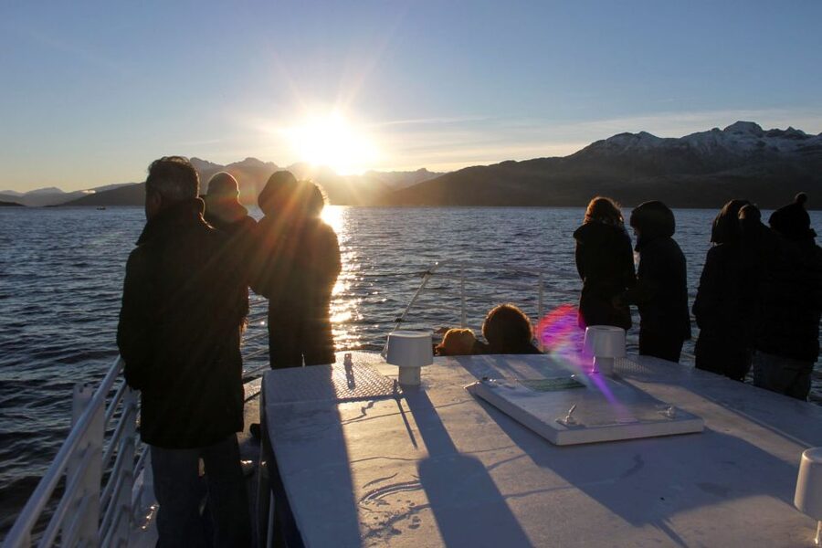 Tromsø’s Top-Rated Fjord & Fishing Cruise – All-Inclusive - Who should book this Tromsø cruise?