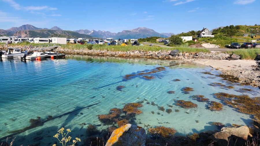 Tromsø: Sommaroy Fjord Tour with Lunch Option & Midnight Sun - Evening departures and the midnight sun