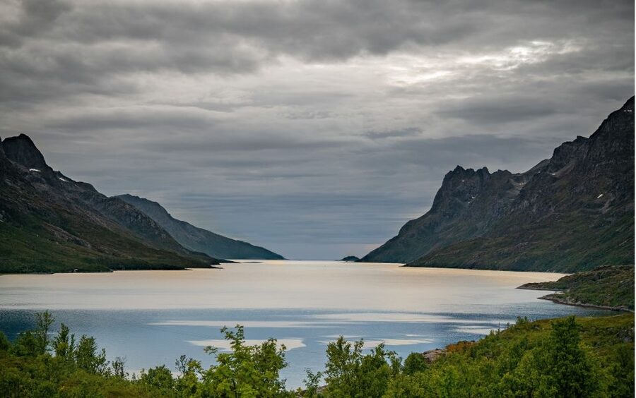 Tromsø: Sommaroy Fjord Tour with Lunch Option & Midnight Sun - What happens when the weather turns bad
