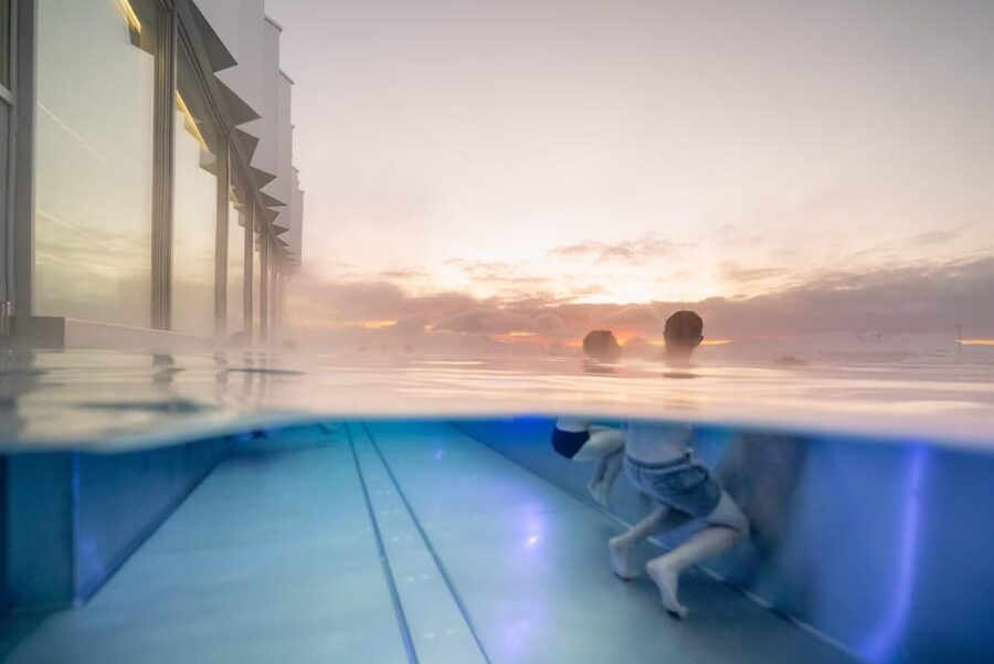 Tromsø: Spa/Pool with Bath, Sauna and Outdoor Heated Pool - Warm up in the Finnish sauna and steam bath