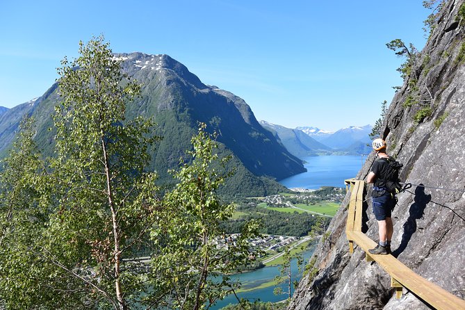 Via Ferrata Åndalsnes Intro Wall - Climbing with cables, steps, and ladders