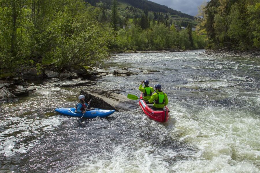 Voss: Raundal River Guided Canoe Tour - Learning the basics before the first rapid
