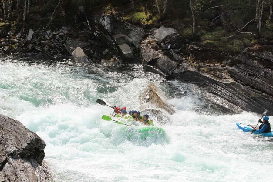 Voss: Thrilling Whitewater Rafting Guided Trip - Learning the ropes before the first rapid