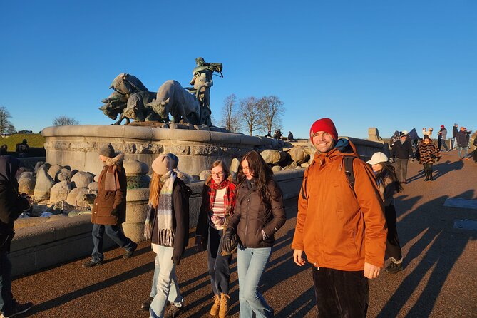 Walk & Canal Tour: Copenhagen Highlights + Changing of the Guards - Christiansborg explains Denmark’s power structure