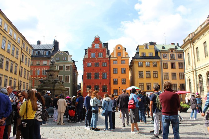 Walking Tour of Stockholm Old Town - German Church and the story of Riddarholmen